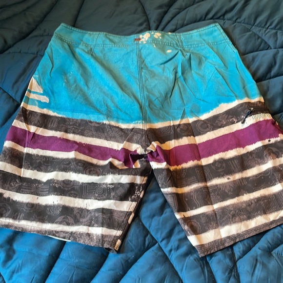 2/$20 EUC QUIKSILVER MEN’s Large boardshorts - Picture 5 of 6